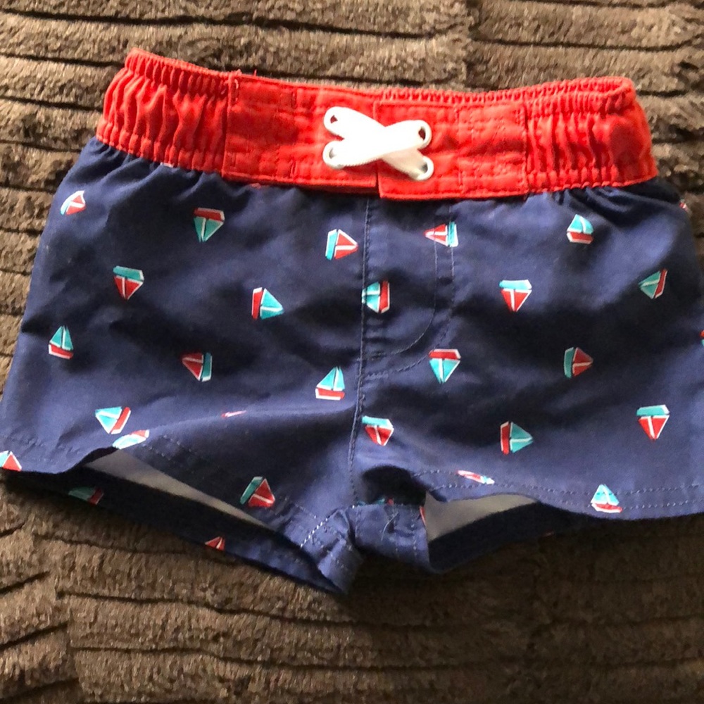 Shorts Navy and Red with ships 0-6 Months